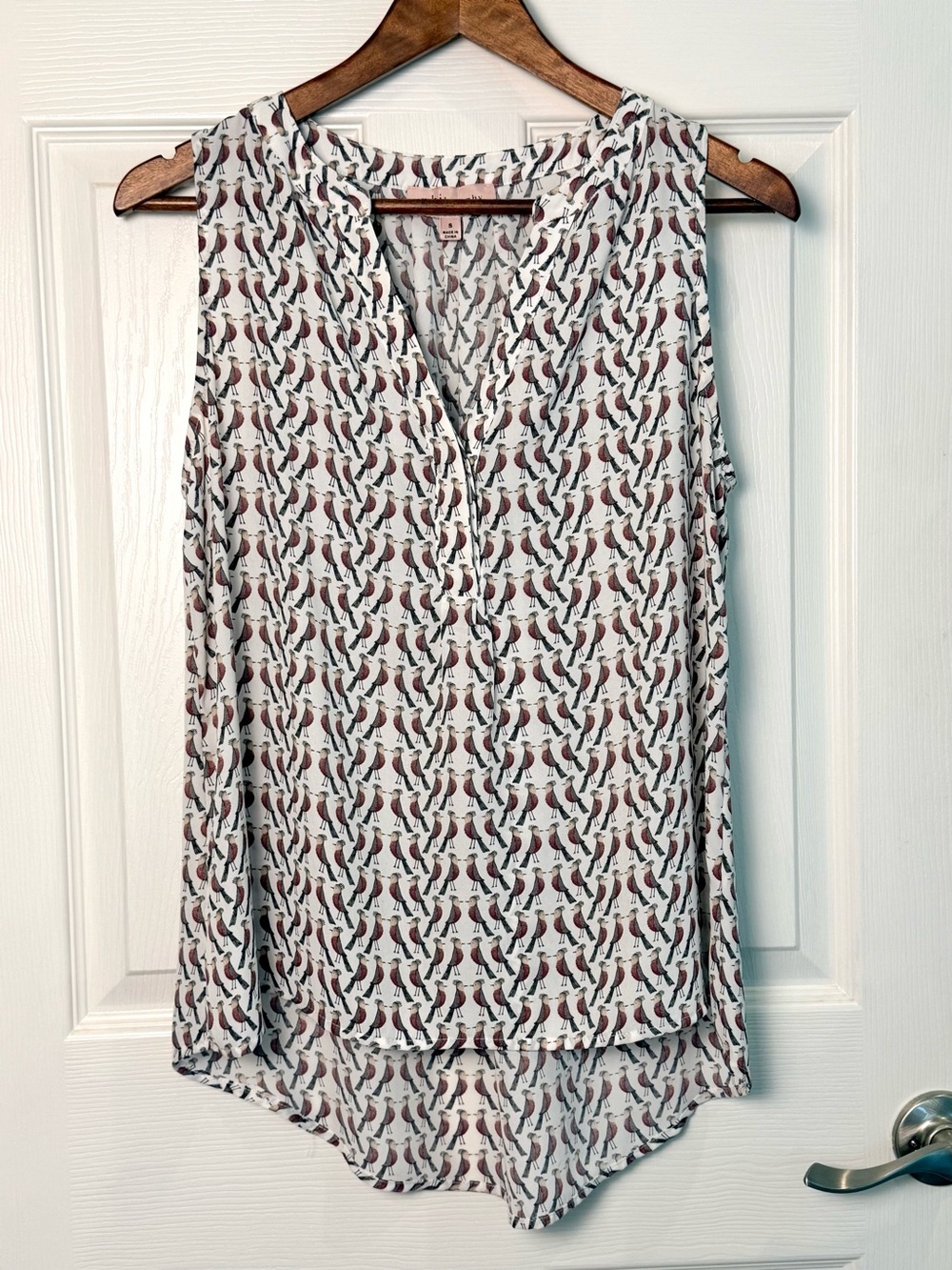Philosophy Sleeveless V-Neck Bird Printed Camisole